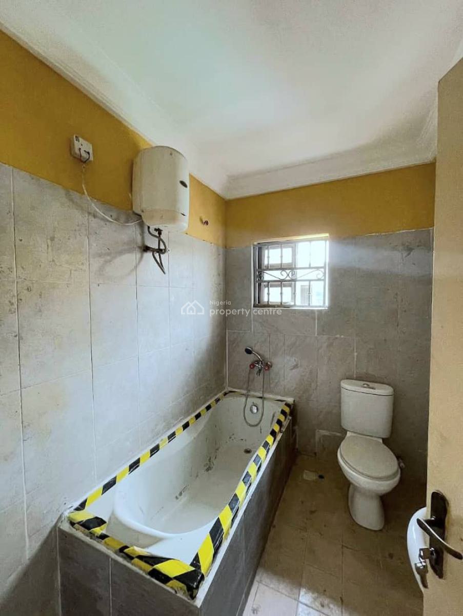 Contemporary 5 Bedroom Semi-detached with 2 Bq, Lekki Phase 1, Lekki, Lagos, Semi-detached Duplex for Rent