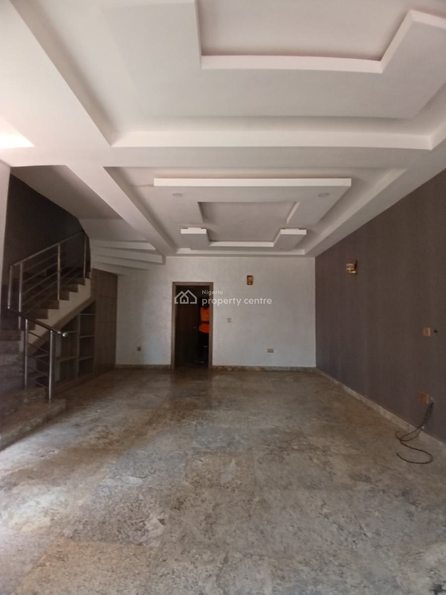 Well Built 4 Bedroom Terrace Duplex with 1room Bq, Diplomatic Zone, Guzape District, Abuja, Terraced Duplex for Rent