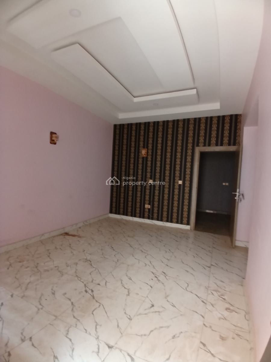 Well Built 4 Bedroom Terrace Duplex with 1room Bq, Diplomatic Zone, Guzape District, Abuja, Terraced Duplex for Rent