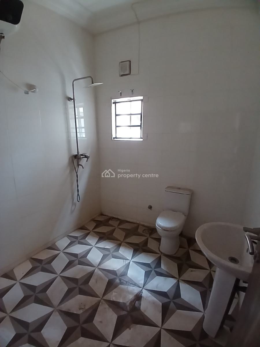 Well Built 4 Bedroom Terrace Duplex with 1room Bq, Diplomatic Zone, Guzape District, Abuja, Terraced Duplex for Rent