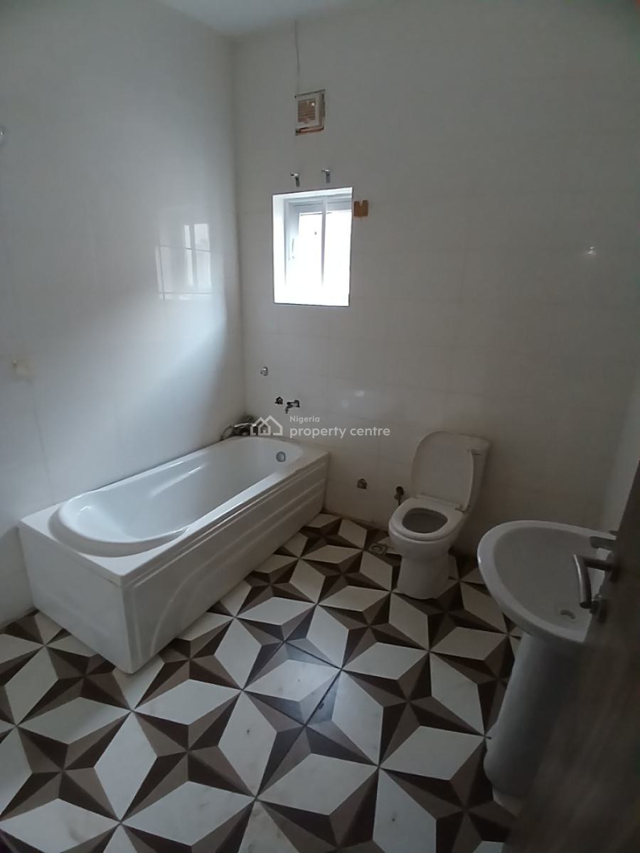 Well Built 4 Bedroom Terrace Duplex with 1room Bq, Diplomatic Zone, Guzape District, Abuja, Terraced Duplex for Rent