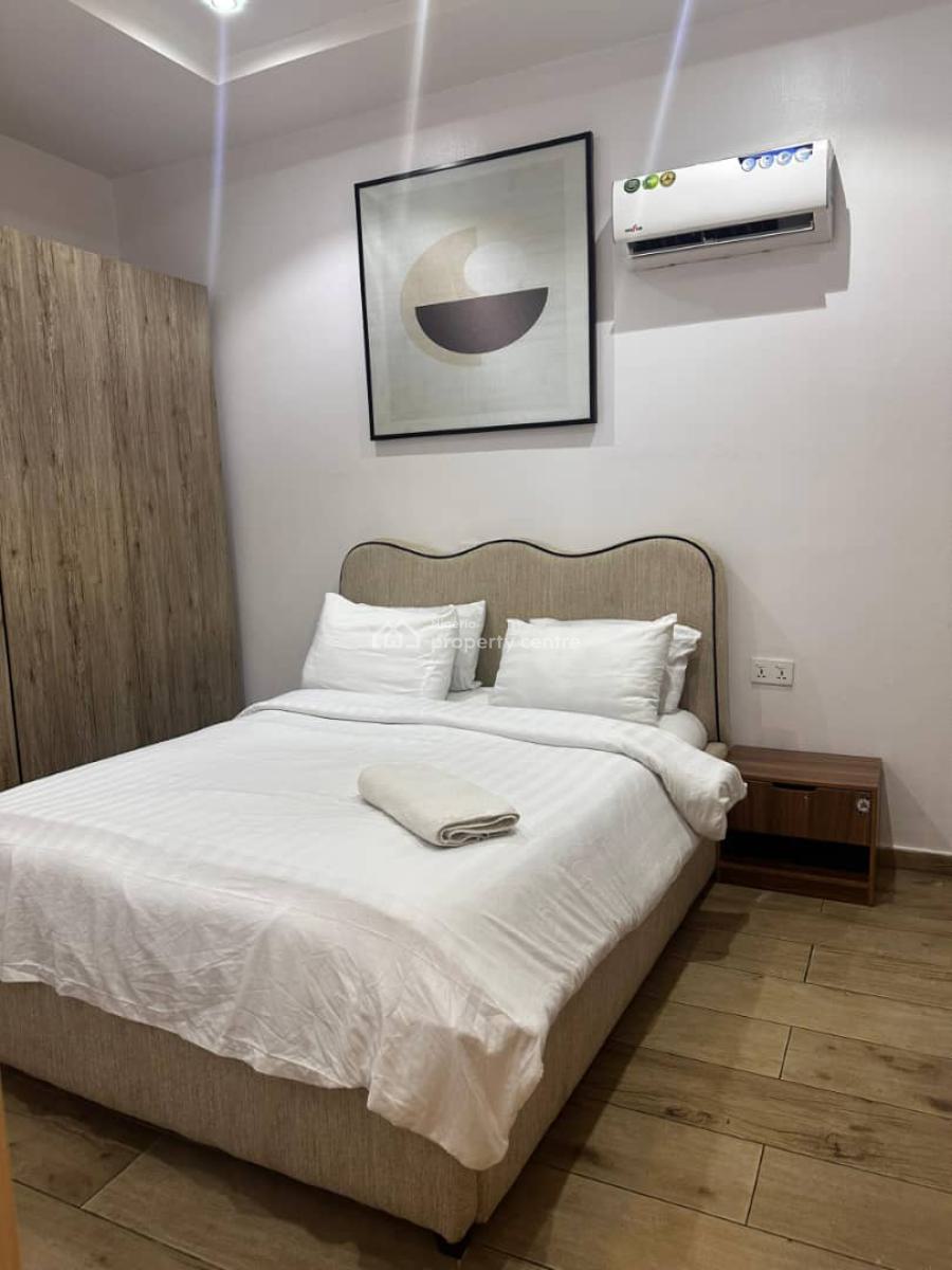 Luxurious 1bedroom Apartment with Swimming Pool , Gym and Balcony, Lekki Phase 1, Lekki, Lagos, Mini Flat (room and Parlour) Short Let