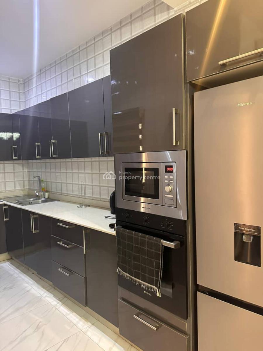 Luxurious 1bedroom Apartment with Swimming Pool , Gym and Balcony, Lekki Phase 1, Lekki, Lagos, Mini Flat (room and Parlour) Short Let
