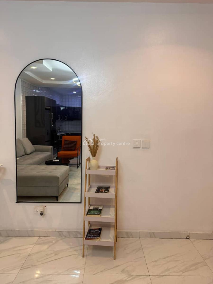 Luxurious 1bedroom Apartment with Swimming Pool , Gym and Balcony, Lekki Phase 1, Lekki, Lagos, Mini Flat (room and Parlour) Short Let