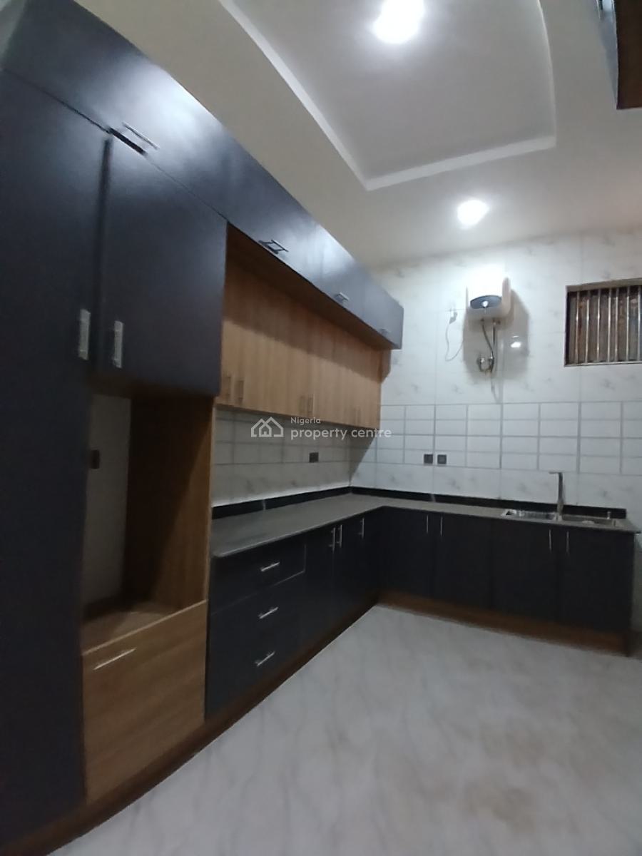 Brand New 3 Bedroom Block of Flat, Diplomatic Zone, Guzape District, Abuja, House for Rent