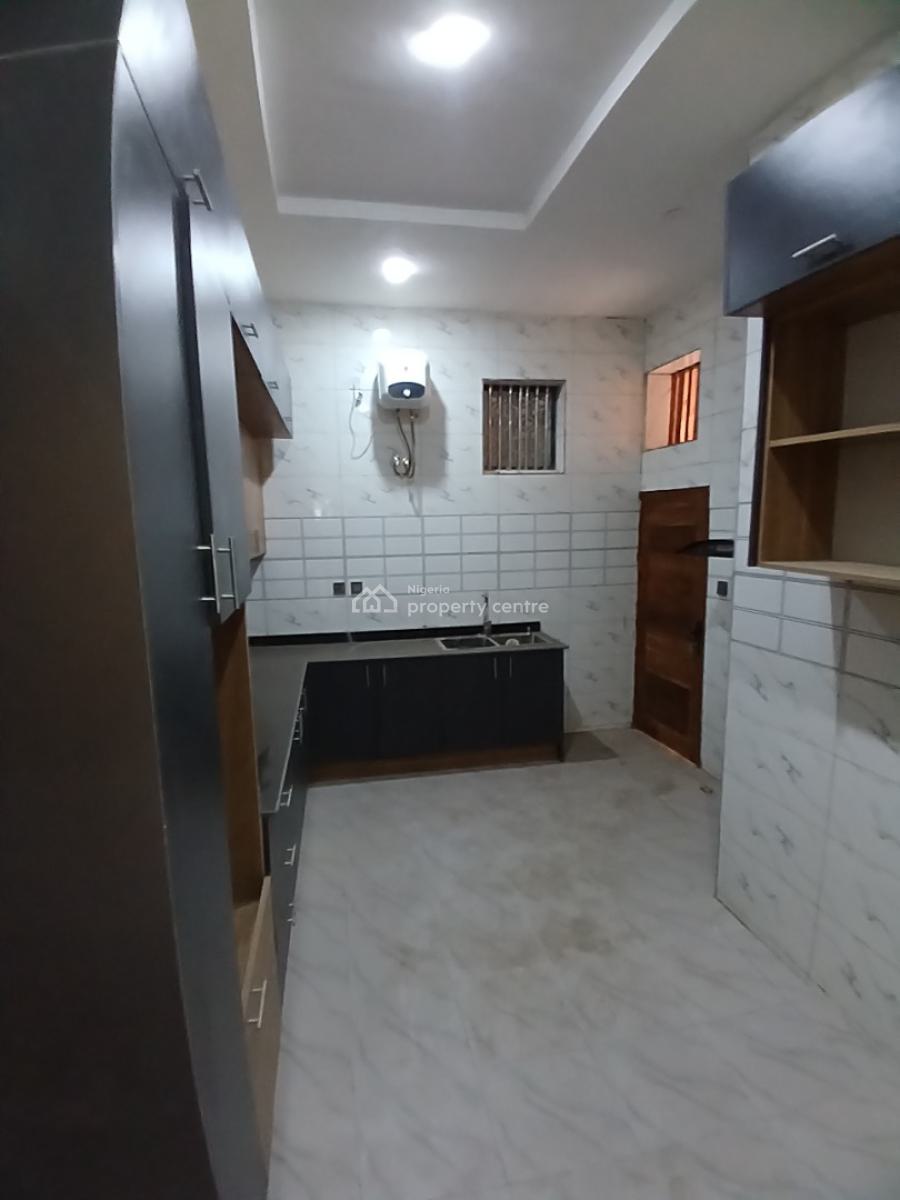 Brand New 3 Bedroom Block of Flat, Diplomatic Zone, Guzape District, Abuja, House for Rent