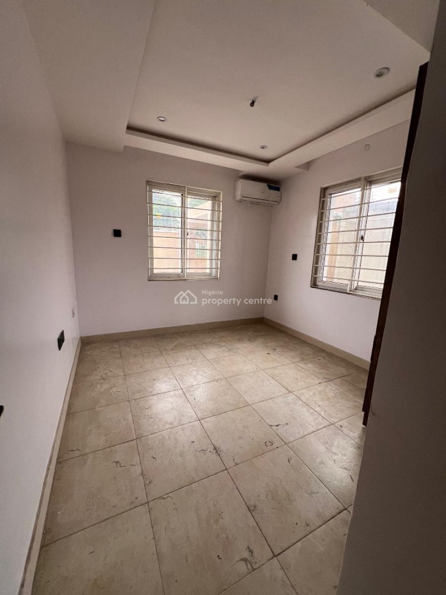 3 Bedroom Flat Unfurnished, Lekki Phase 1, Lekki, Lagos, Flat / Apartment for Rent