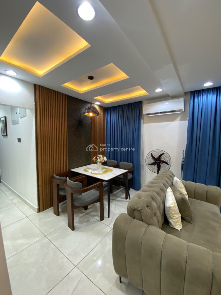 Luxury 3 Bedroom Furnished Apartment, Adekunle, Yaba, Lagos, Flat / Apartment Short Let