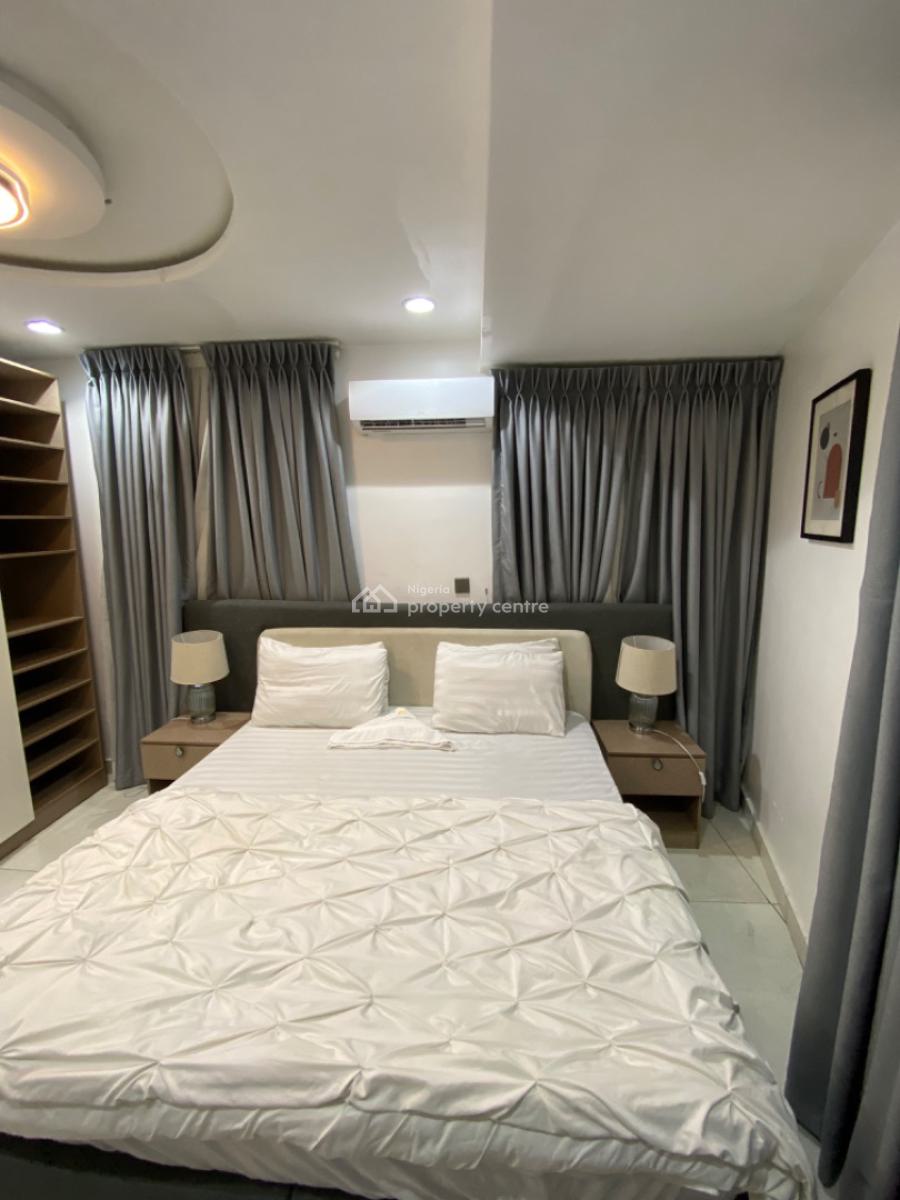 Luxury 3 Bedroom Furnished Apartment, Adekunle, Yaba, Lagos, Flat / Apartment Short Let