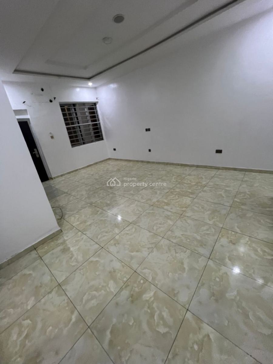 Spacious Master Bedroom Im a Shared Apartment, Royal Pine Estate,  Orchid Road Eleganza Bustop Lekki Lagos, Lekki, Lagos, Flat / Apartment for Rent