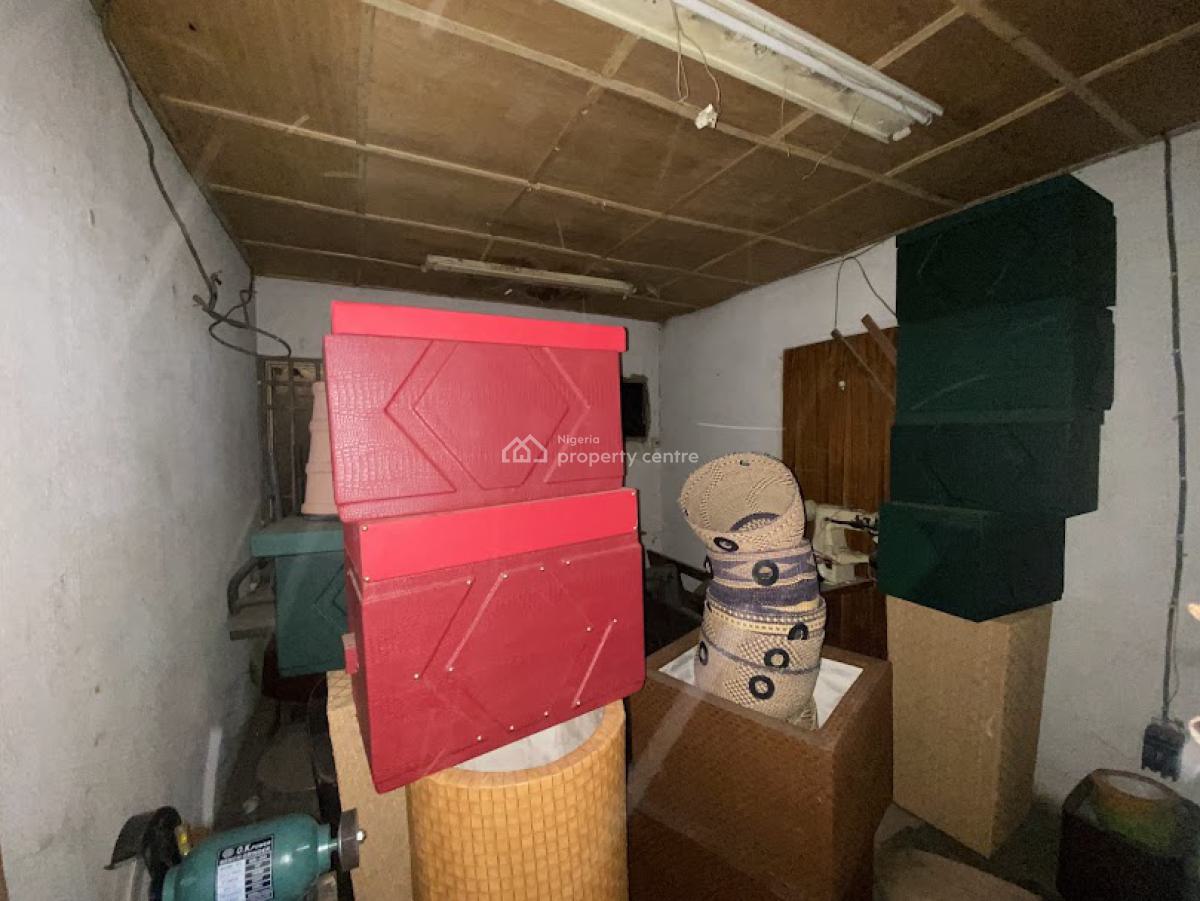 1,200sqm Warehouse Space with 3 Bedroom Apartment Available, Ikeja Gra, Ikeja, Lagos, Warehouse for Rent