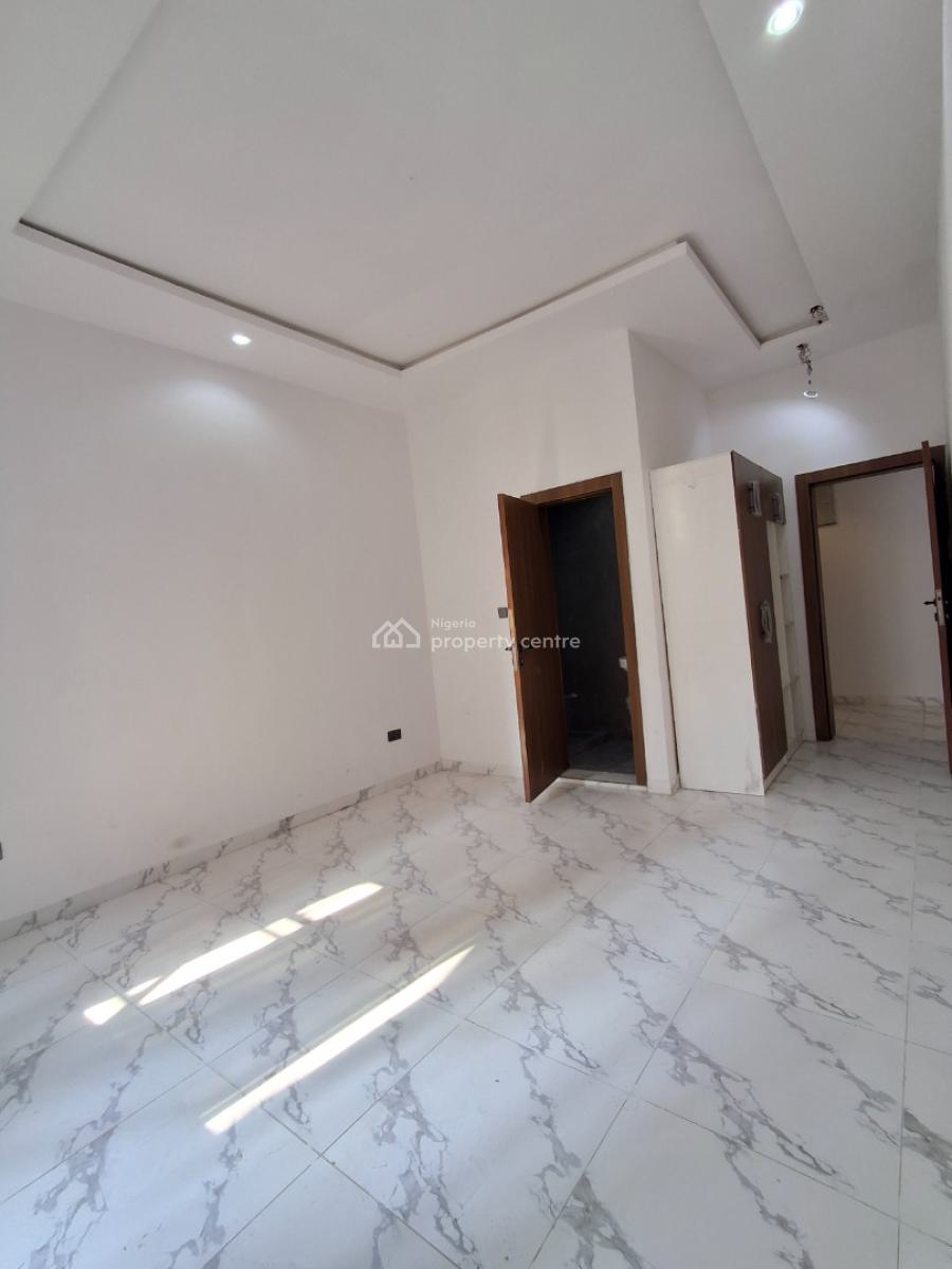 2bedroom Apartment in a Well Secured, in a Well-secured Estate, Ikate, Lekki, Lagos, Flat / Apartment for Sale