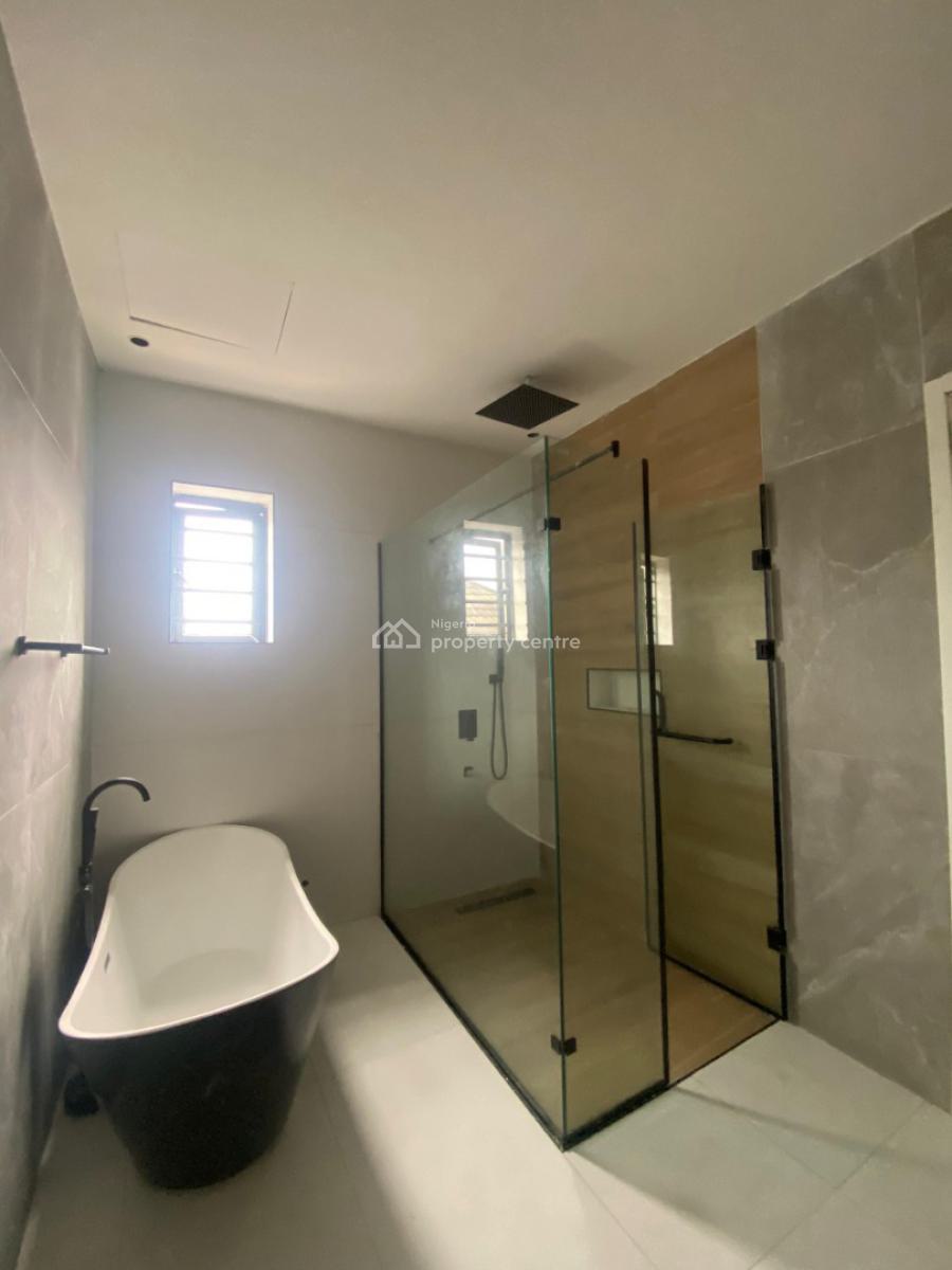 Spacious 6 Bedroom Fully Detached Duplex, Chevron, Lekki, Lagos, Detached Duplex for Sale