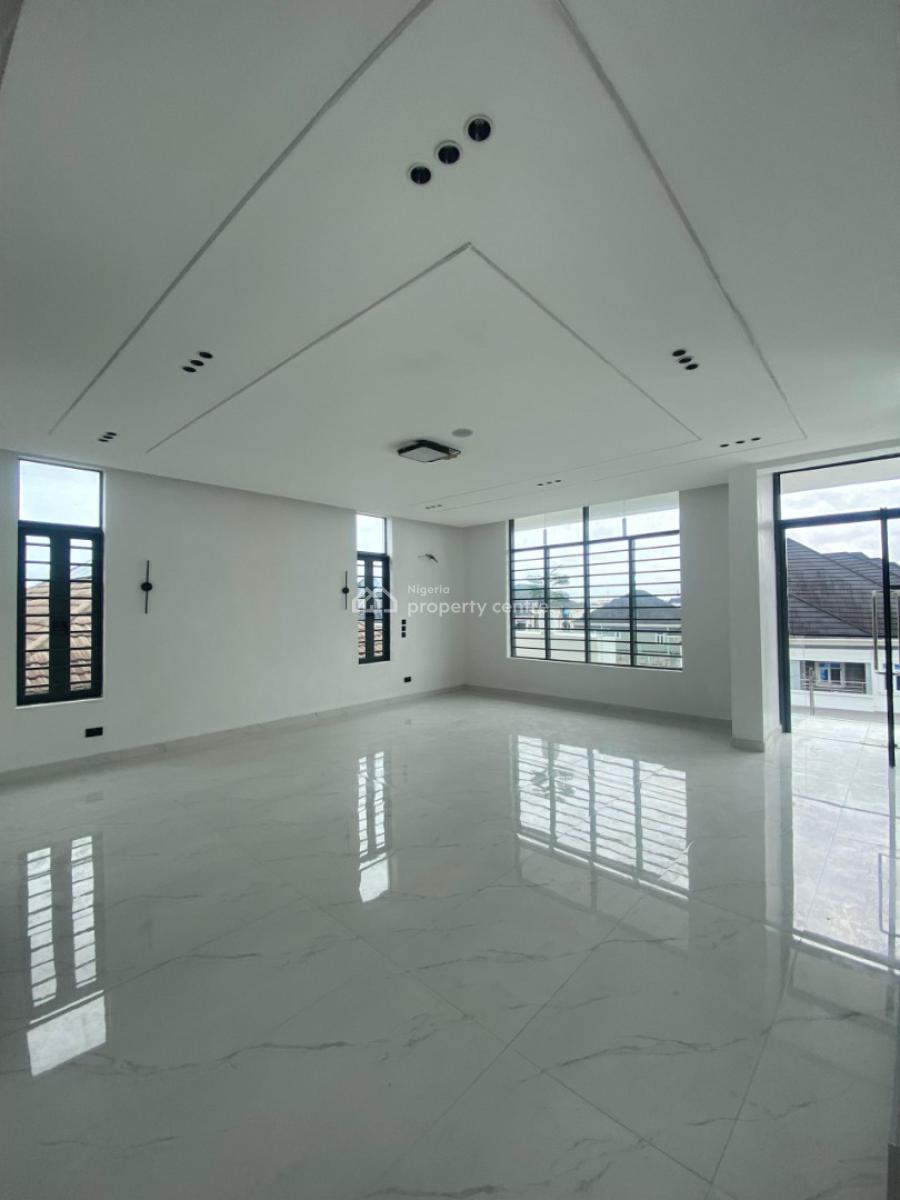 Spacious 6 Bedroom Fully Detached Duplex, Chevron, Lekki, Lagos, Detached Duplex for Sale
