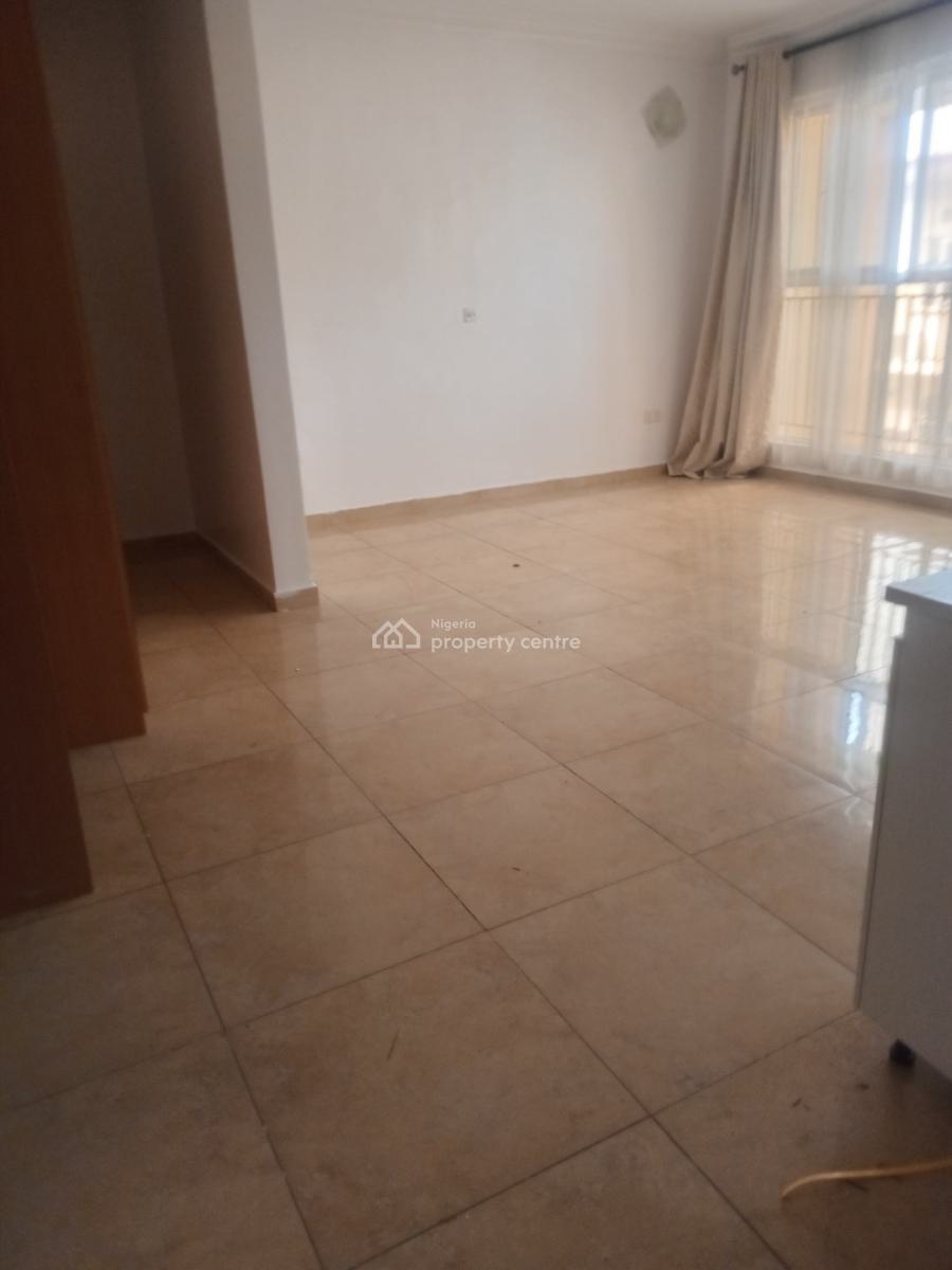 a Luxurious Standard Master Bed with Studio Kitchen and 24 Hours Light, North Point Estate, Chevron Drive, Lekki, Lagos, Self Contain (single Rooms) for Rent