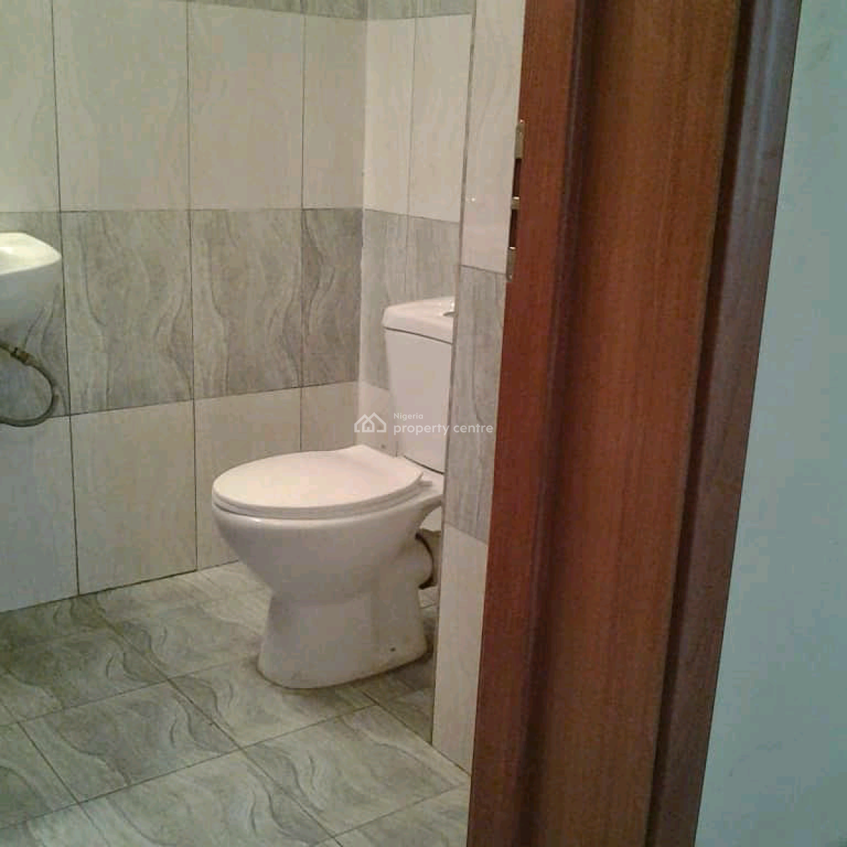 Serviced 3 Bedroom Apartment with Bq, Safecourt Apartment, Ikate Elegushi, Lekki, Lagos, Flat / Apartment for Rent