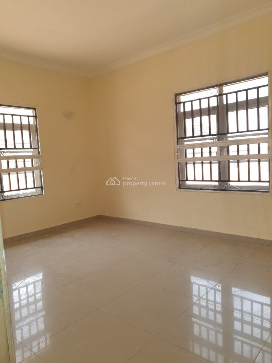 Spacious Paint House 3 Bedroom with a Room Bq, Chevron, Lekki, Lagos, Flat / Apartment for Rent