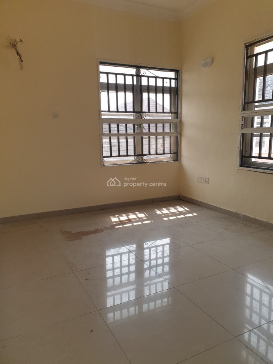 Spacious Paint House 3 Bedroom with a Room Bq, Chevron, Lekki, Lagos, Flat / Apartment for Rent