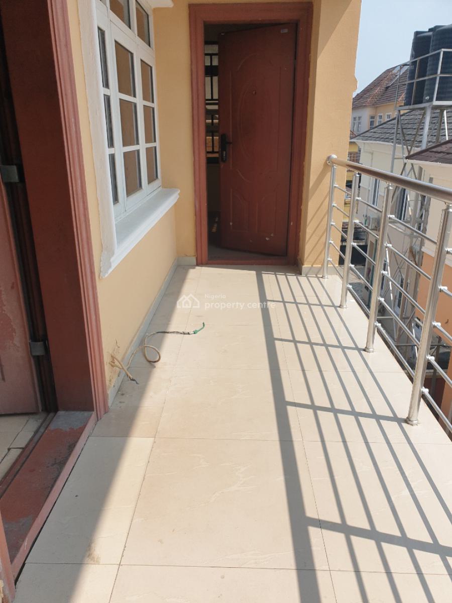 Spacious Paint House 3 Bedroom with a Room Bq, Chevron, Lekki, Lagos, Flat / Apartment for Rent