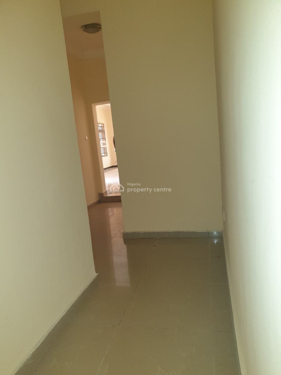 Spacious Paint House 3 Bedroom with a Room Bq, Chevron, Lekki, Lagos, Flat / Apartment for Rent