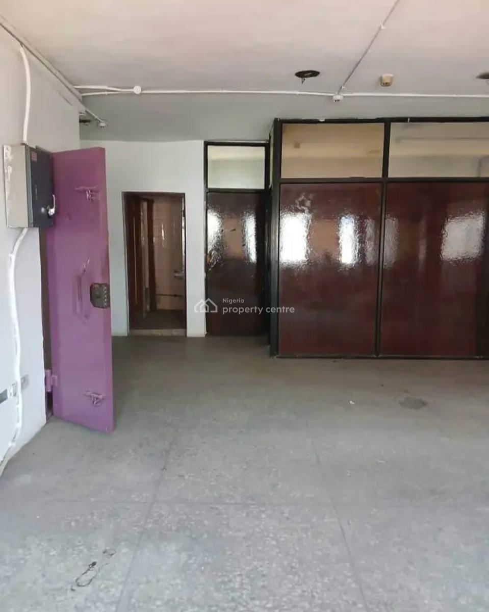 a Well Built Commercial Building, Bolade Junction, Oshodi, Lagos, Commercial Property for Sale