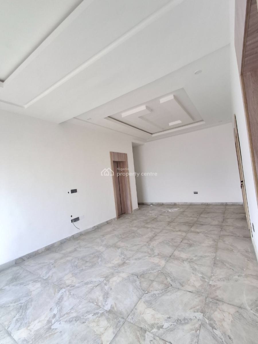 2 Bedroom Apartment in a Well-secured Estate, Ikate, Lekki, Lagos, Flat / Apartment for Sale