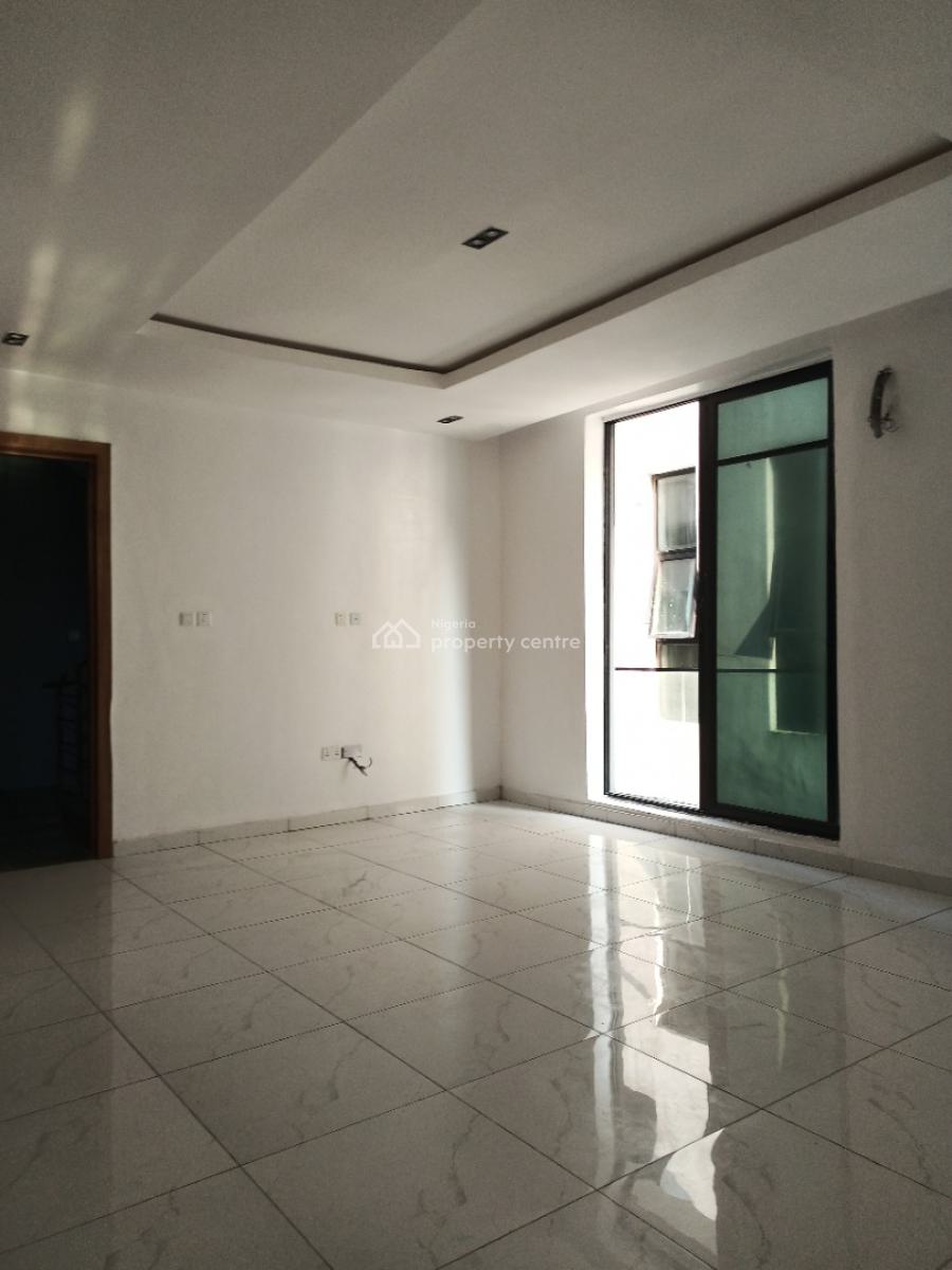 2 Bedroom Apartment with Spacious, Ilasan Axis, Ikate Elegushi, Lekki, Lagos, Block of Flats for Sale