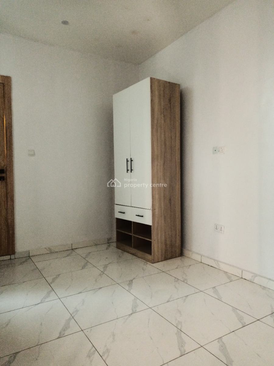 2 Bedroom Apartment with Spacious, Ilasan Axis, Ikate Elegushi, Lekki, Lagos, Block of Flats for Sale