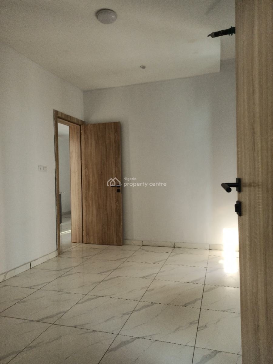 2 Bedroom Apartment with Spacious, Ilasan Axis, Ikate Elegushi, Lekki, Lagos, Block of Flats for Sale