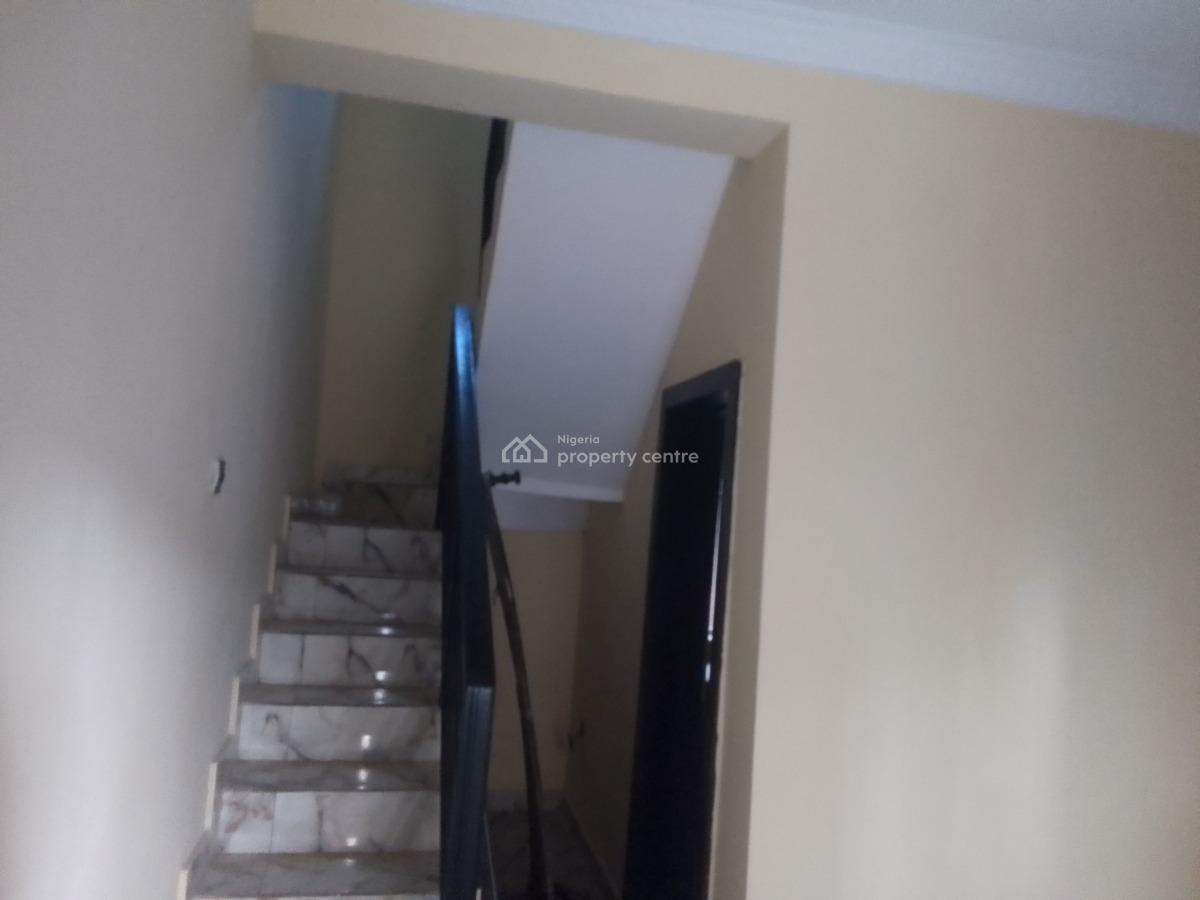 Luxury 2 Bedroom Flat with Excellent Features, Ganiu Adeoye Street, Ogombo, Ajah, Lagos, Flat / Apartment for Rent