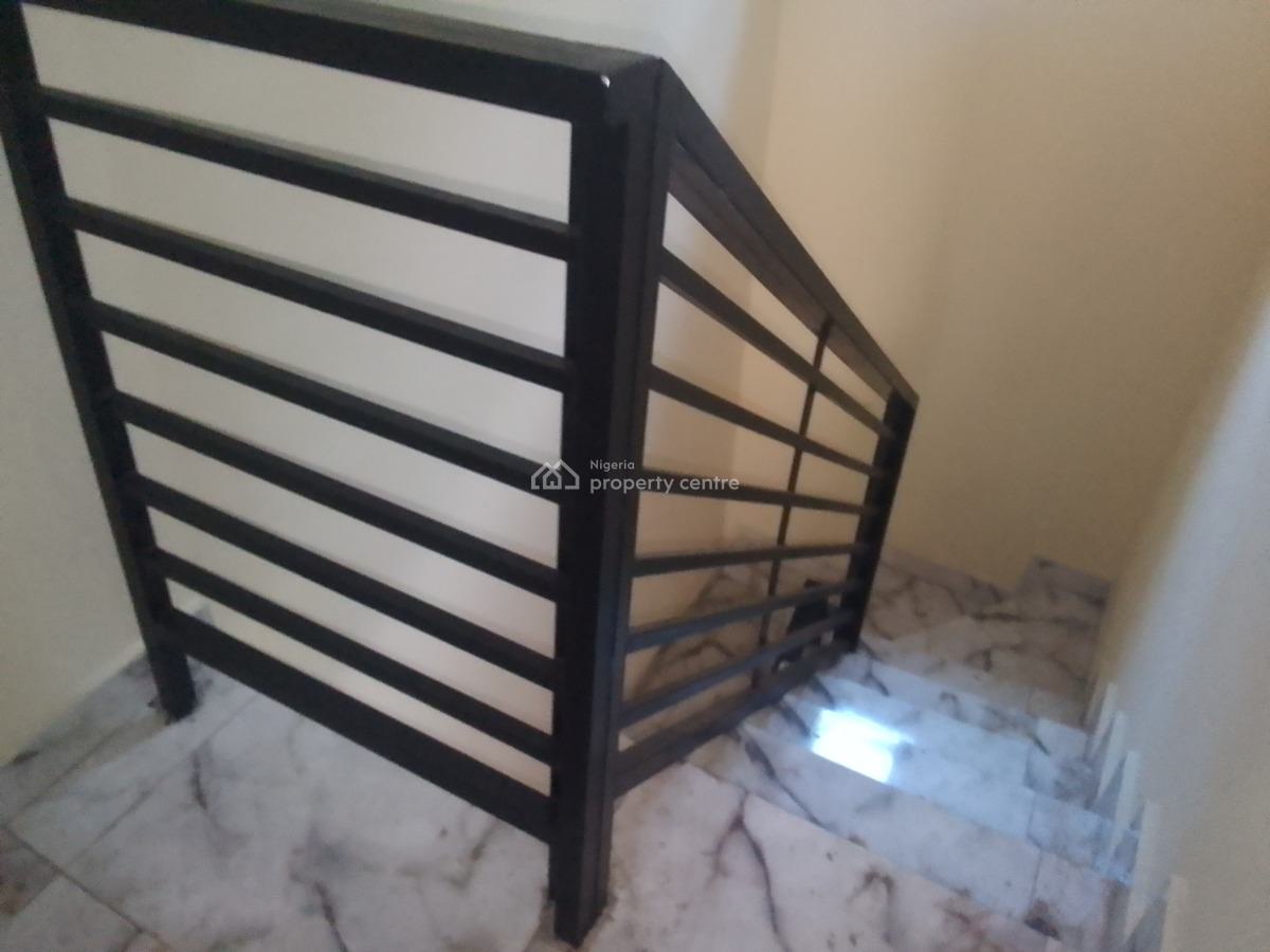 Luxury 2 Bedroom Flat with Excellent Features, Ganiu Adeoye Street, Ogombo, Ajah, Lagos, Flat / Apartment for Rent