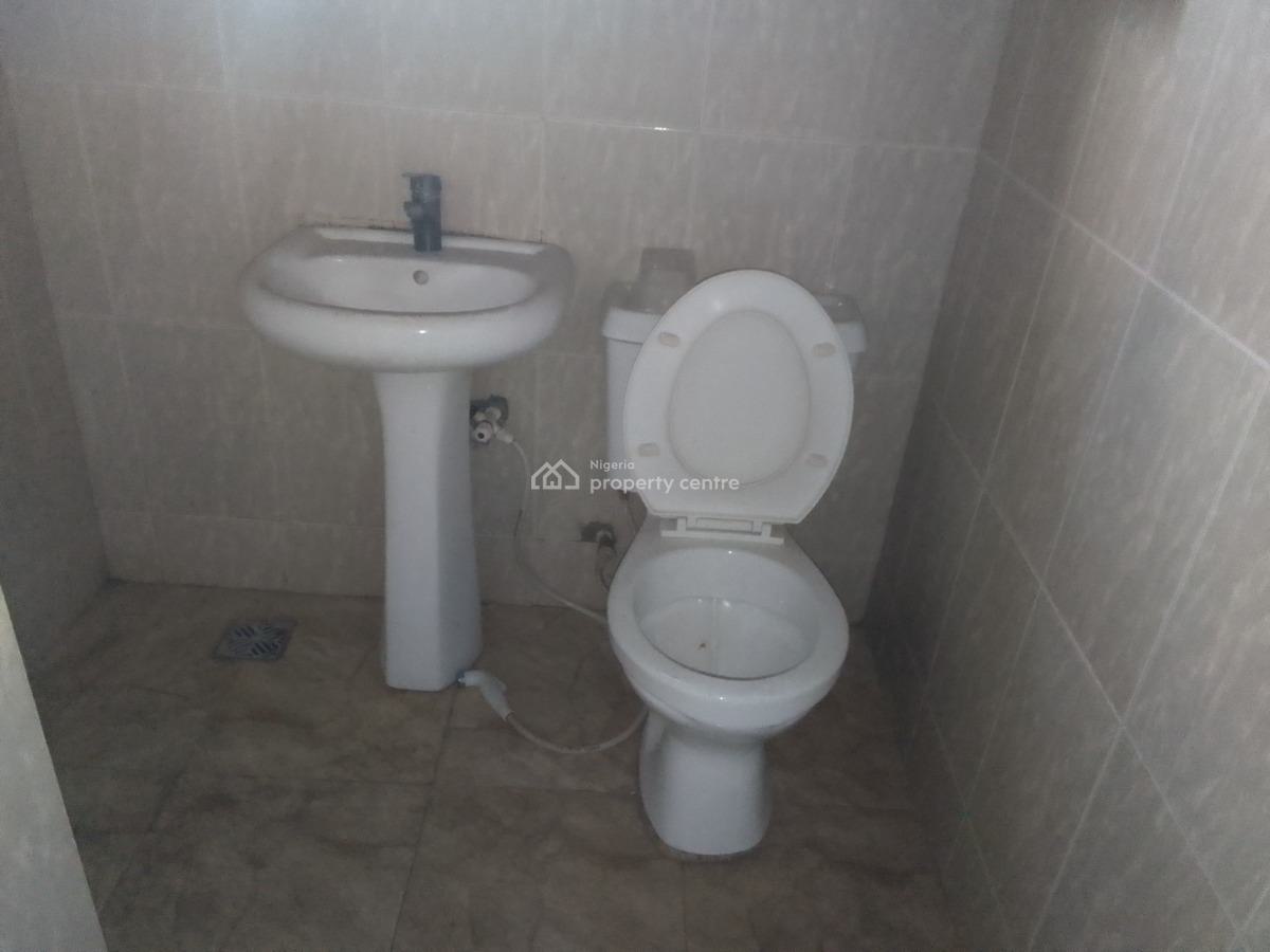 Luxury 2 Bedroom Flat with Excellent Features, Ganiu Adeoye Street, Ogombo, Ajah, Lagos, Flat / Apartment for Rent