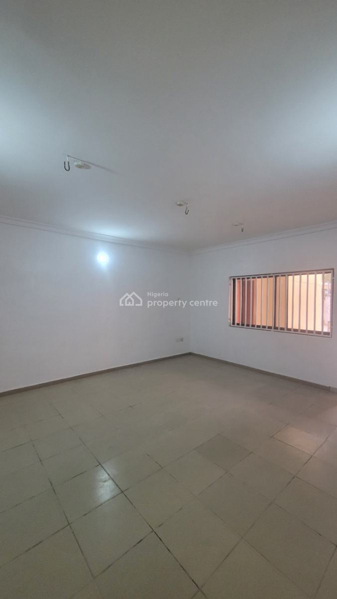 Luxury 3 Bedroom Flat on The G-floor Tarred Road, By Arab, Utako, Abuja, Flat / Apartment for Rent