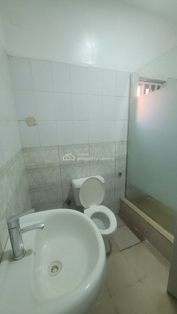 Luxury 3 Bedroom Flat on The G-floor Tarred Road, By Arab, Utako, Abuja, Flat / Apartment for Rent