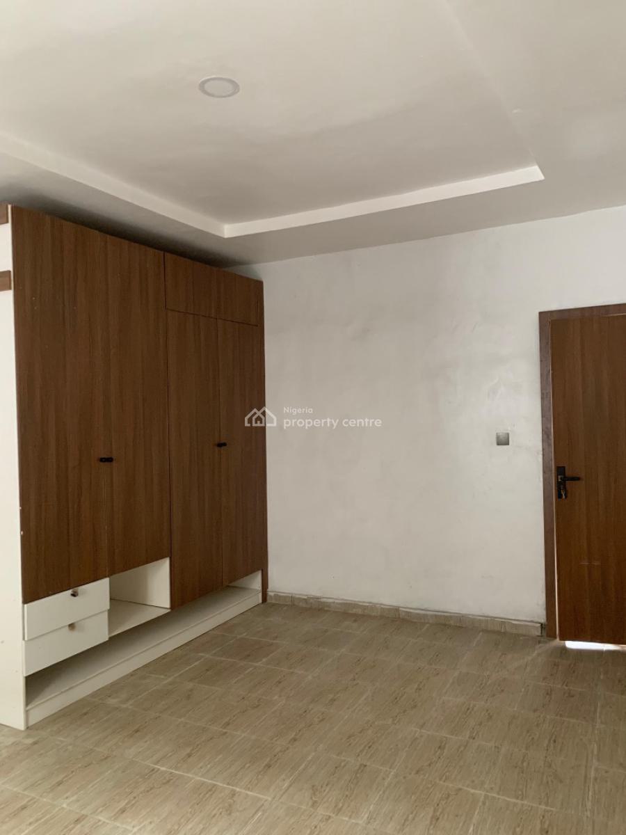 Newly Built Mini Flat (upstairs), Orchid Road, Lekki, Lagos, Flat / Apartment for Rent