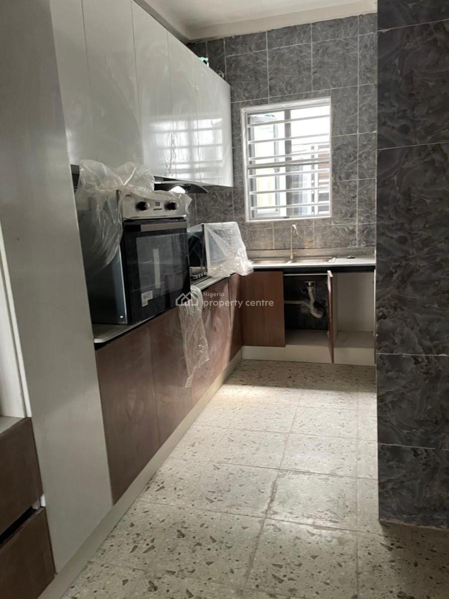 Extremely Spacious Newly Built Mini Flat Upstairs, Orchid Road, Lekki, Lagos, Flat / Apartment for Rent