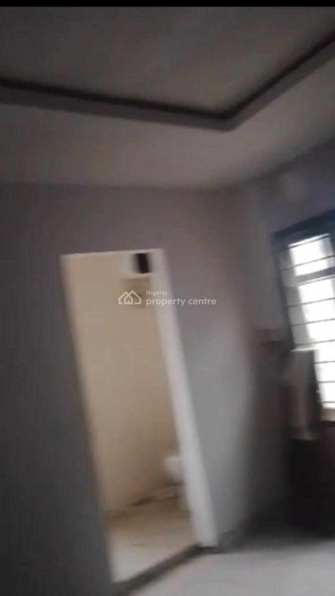 Newly Built 3bedroom All Ensuite Pop, Kitchen Cabinet and Upstairs, Location:-akinwumi Estate Mende Maryland Lagos., Mende, Maryland, Lagos, Flat / Apartment for Rent