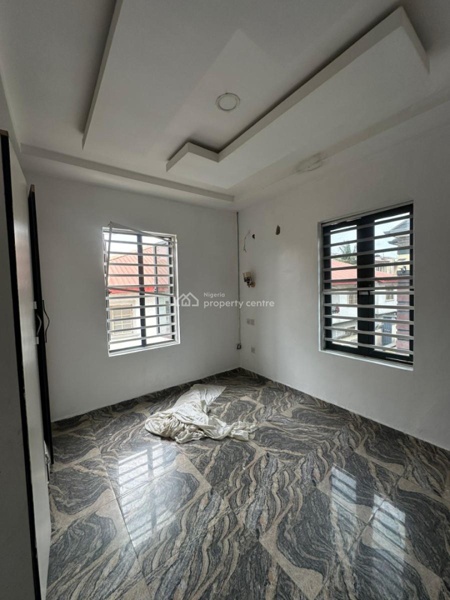 Upstairs Bedroom in a Shared 4 Bedroom Duplex- Video, Thomas Estate, Ajah, Lagos, Self Contain (single Rooms) for Rent