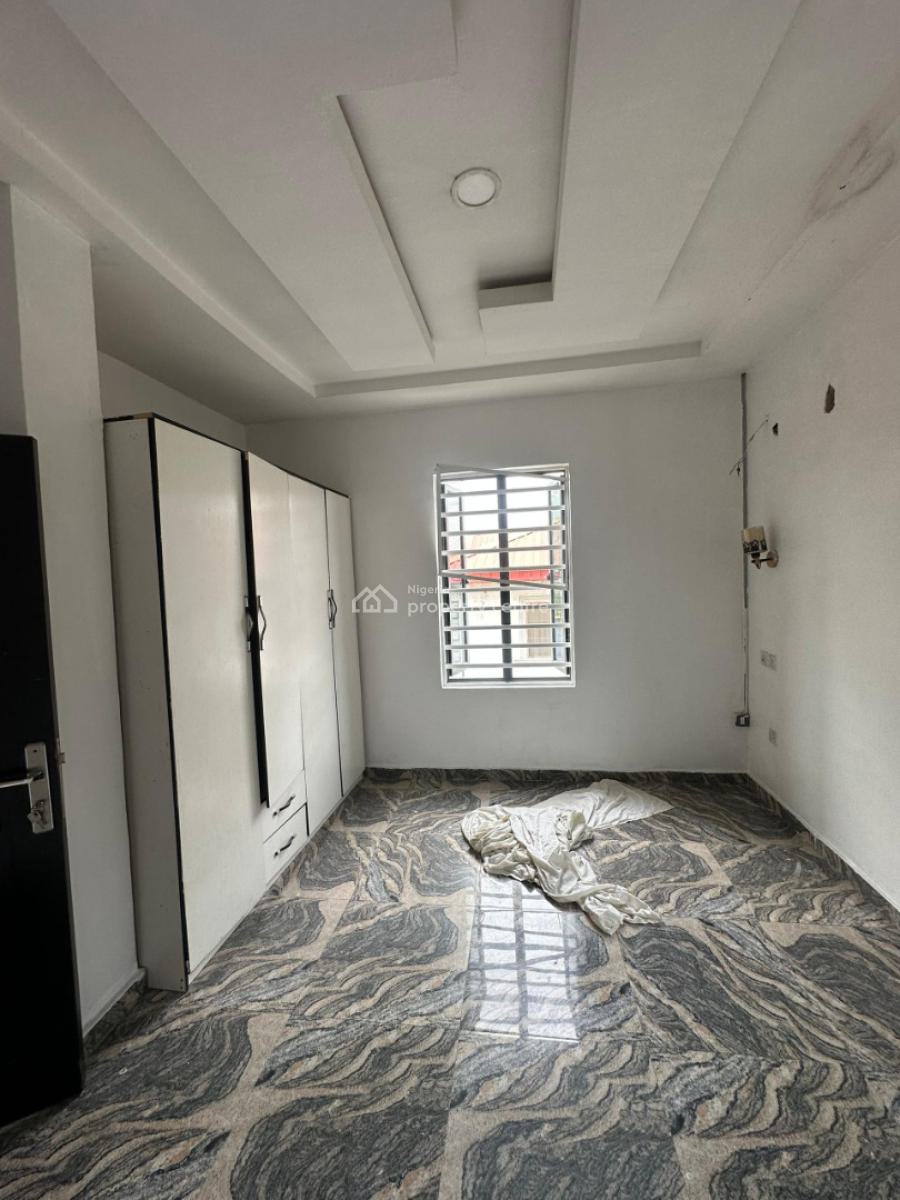 Upstairs Bedroom in a Shared 4 Bedroom Duplex- Video, Thomas Estate, Ajah, Lagos, Self Contain (single Rooms) for Rent