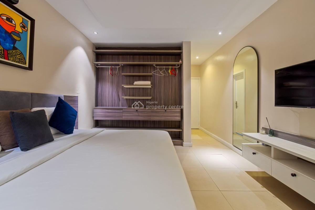 3-bedroom Waterfront Apartment, Lekki Phase 1, Lekki, Lagos, Flat / Apartment Short Let