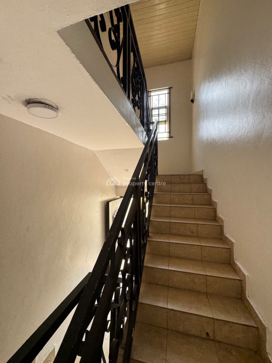 Spacious 3 Bedroom Apartment, Ikota, Lekki, Lagos, Flat / Apartment for Rent