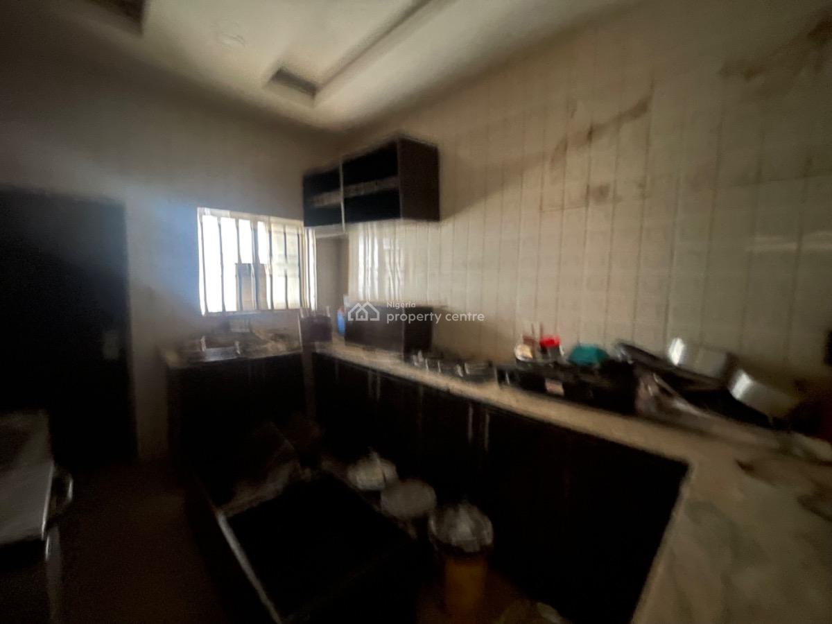 Clean and Spacious Three Bedrooms, Jabi Airport Junction, Jabi, Abuja, Flat / Apartment for Rent