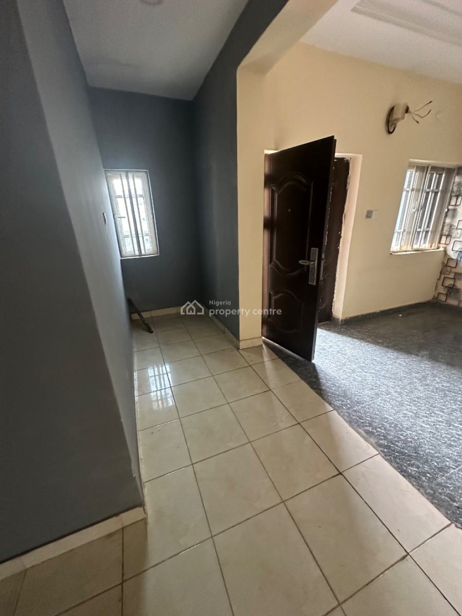 3 Bedroom Apartment in a Decent Location, Around Living Faith Church F01, Fo1 Layout, Kubwa, Abuja, Flat / Apartment for Rent