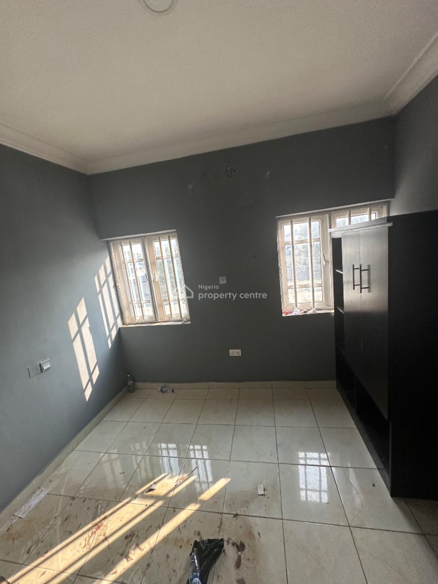 3 Bedroom Apartment in a Decent Location, Around Living Faith Church F01, Fo1 Layout, Kubwa, Abuja, Flat / Apartment for Rent