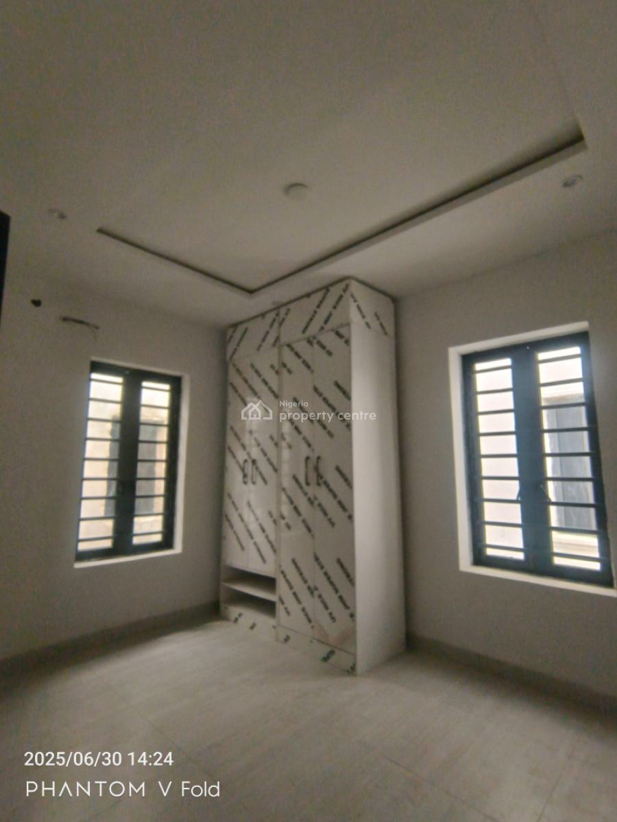Commercial 5bedroom Fully Detached Duplex with Bq, Lekki Phase 2, Lekki, Lagos, Office Space for Rent