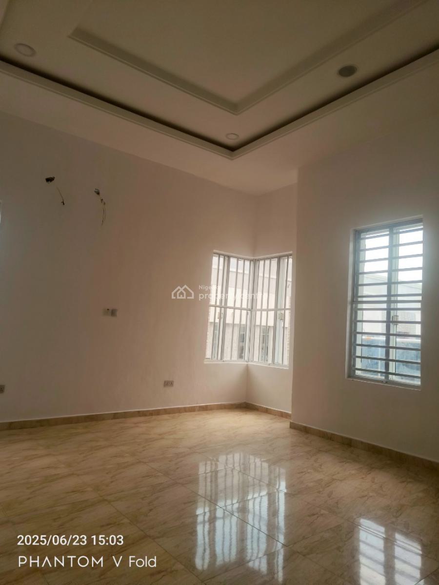 Commercial 5bedroom Fully Detached Duplex with Bq, Lekki Phase 2, Lekki, Lagos, Office Space for Rent