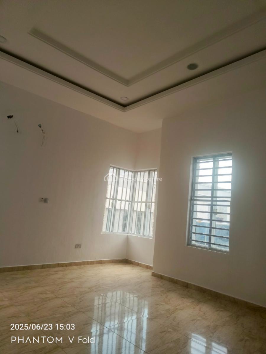 Commercial 5bedroom Fully Detached Duplex with Bq, Lekki Phase 2, Lekki, Lagos, Office Space for Rent