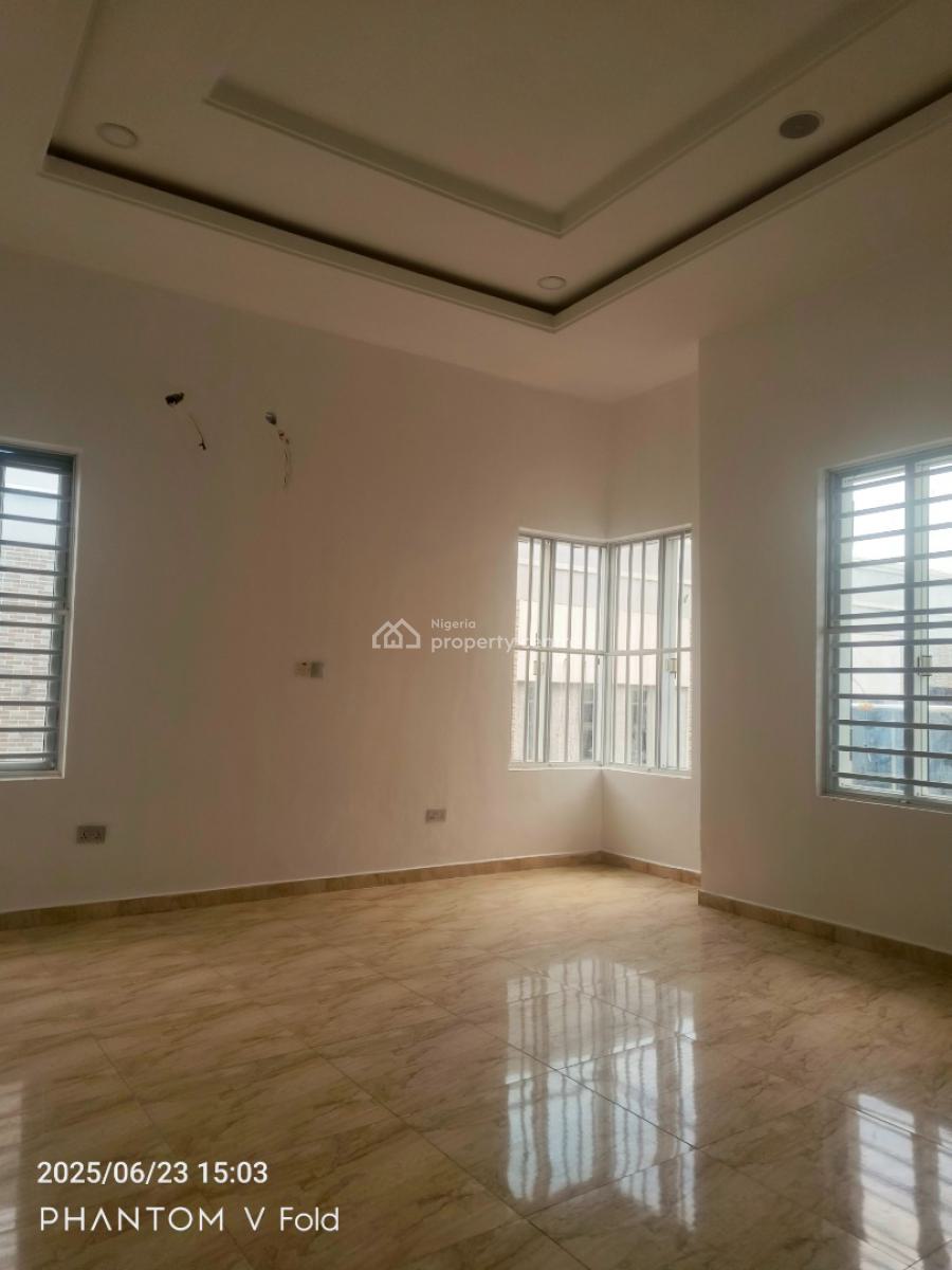 Commercial 5bedroom Fully Detached Duplex with Bq, Lekki Phase 2, Lekki, Lagos, Office Space for Rent