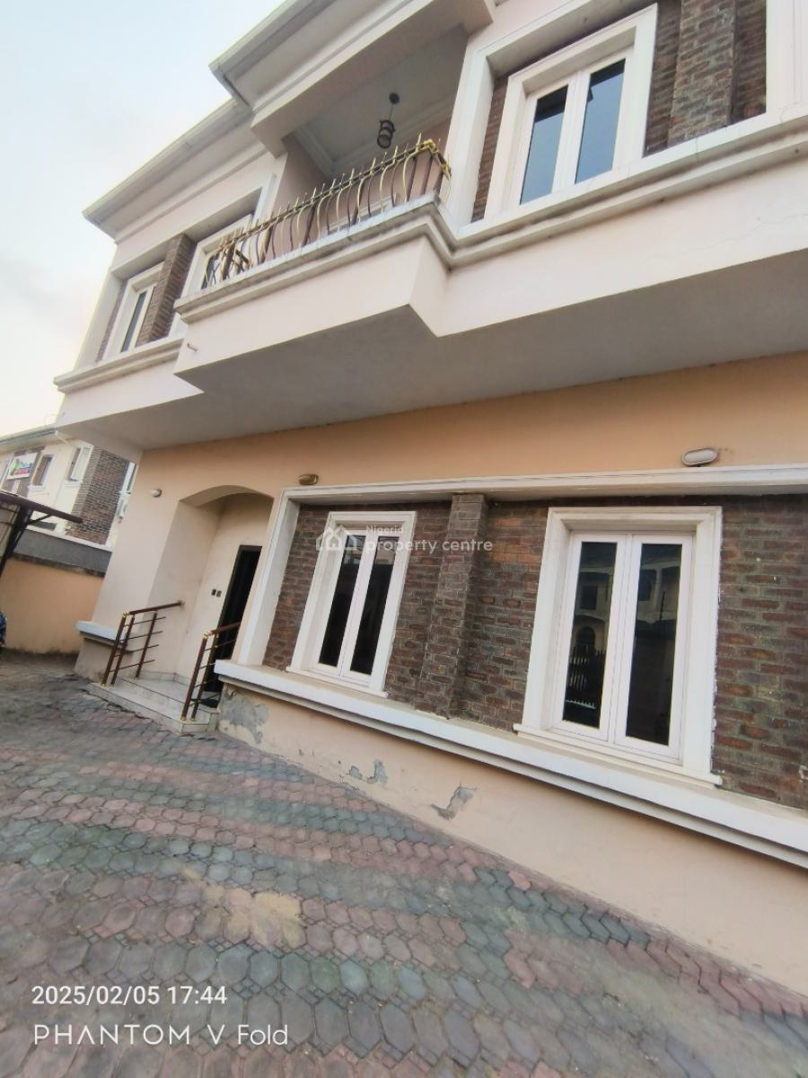 Commercial 5bedroom Fully Detached Duplex with Bq, Lekki Phase 2, Lekki, Lagos, Office Space for Rent