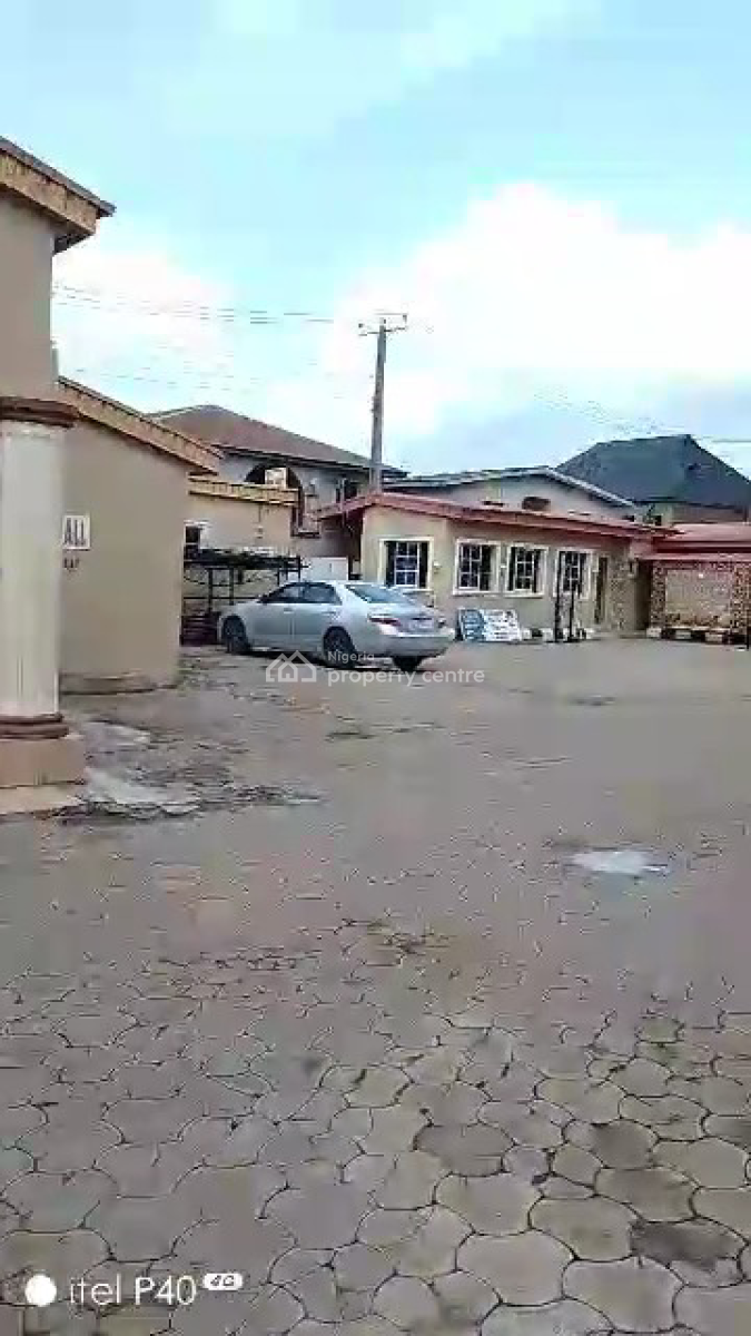Functioning 21 Rooms Hotel, Baruwa Ipaja Lagos, Baruwa, Ipaja, Lagos, Hotel / Guest House for Sale
